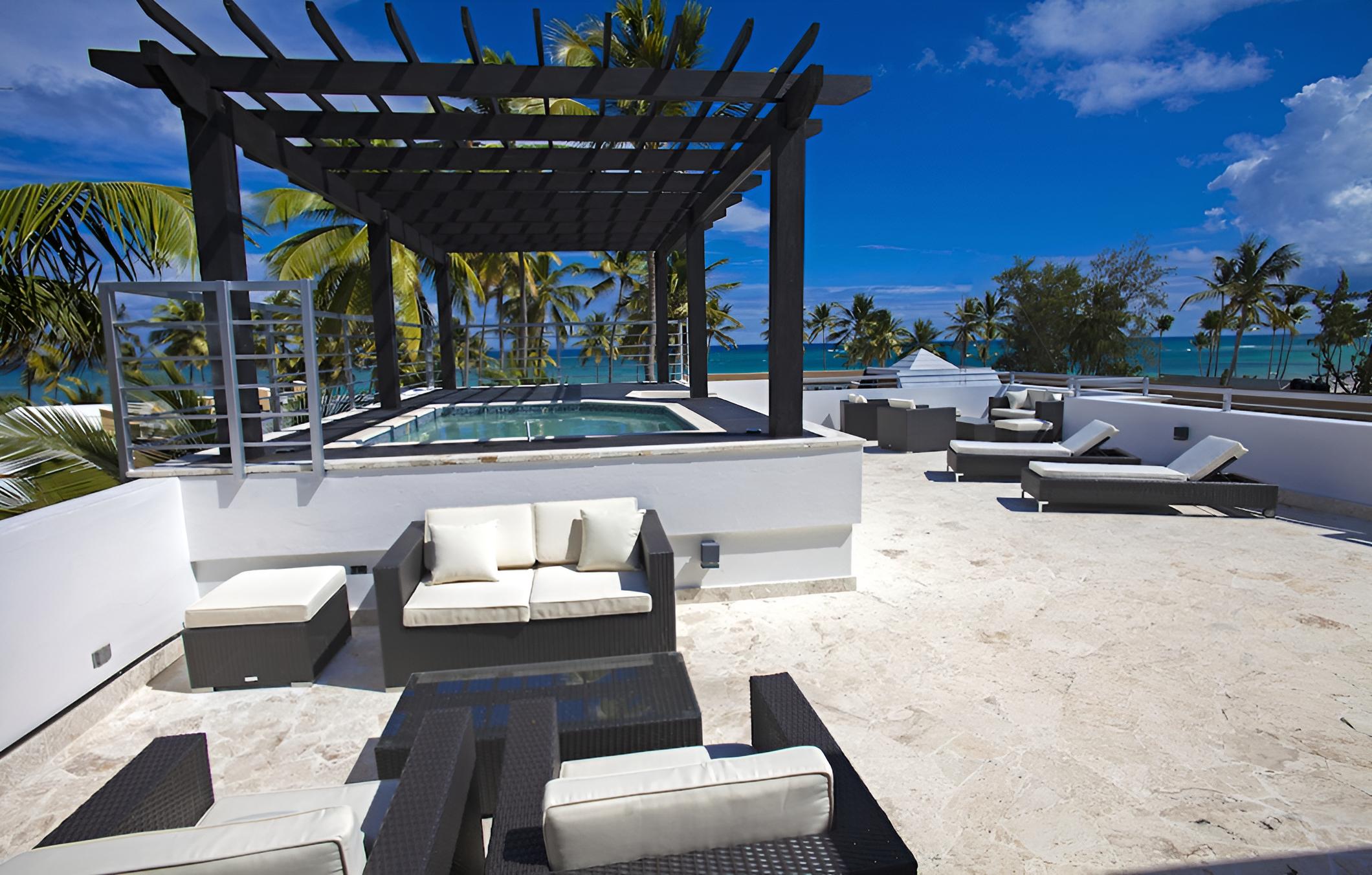 Chateau del Mar
