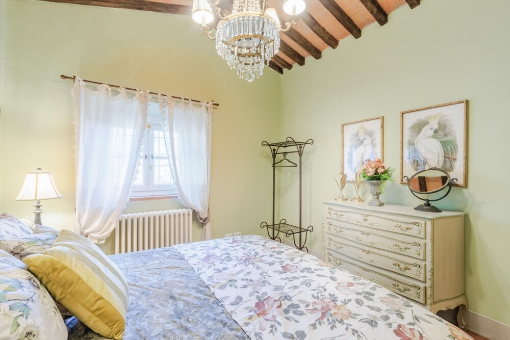 Villa Lina in Lucca With 4 Bedrooms and 3 Bathrooms view 4