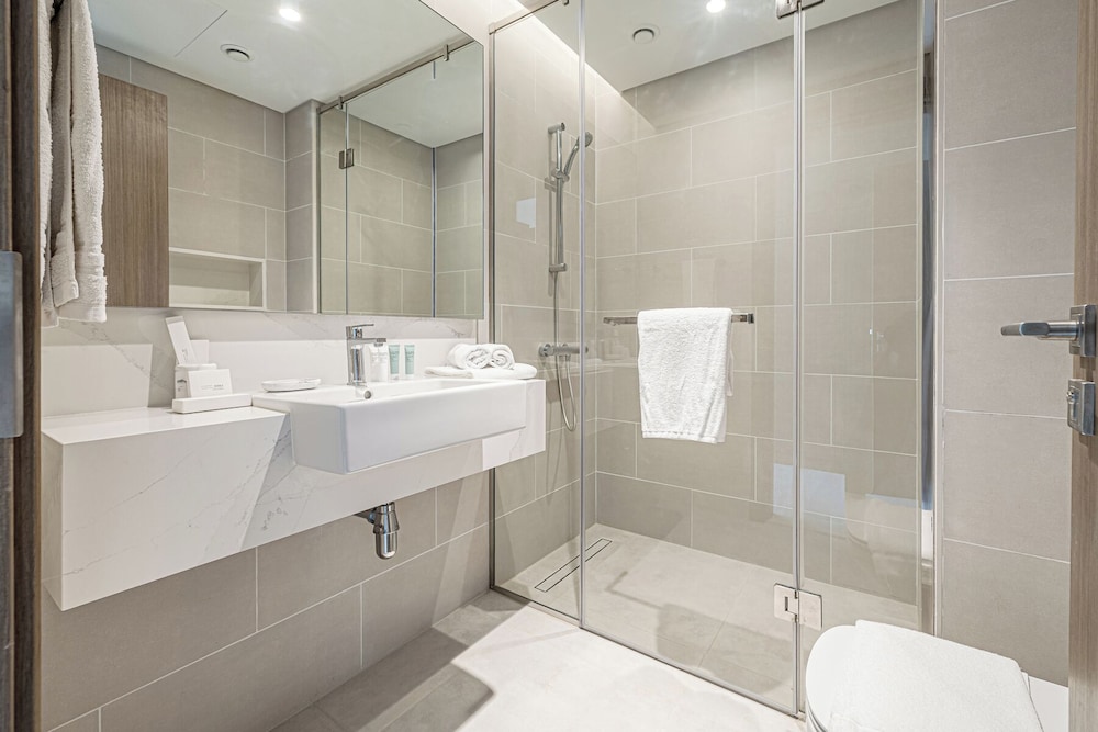 2BR plus M Pet-Friendly Prime Amenities