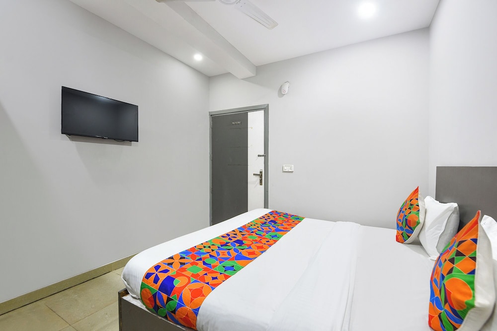 Fabhotel Dream Palace Ip Extension