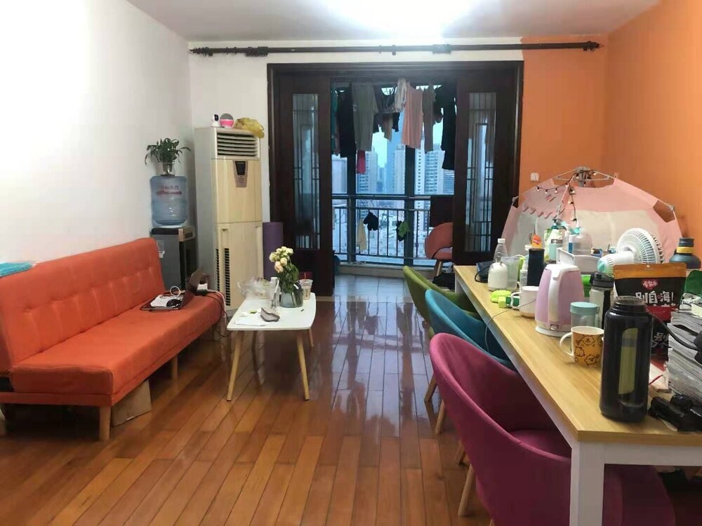 Pinkhostelling laternational