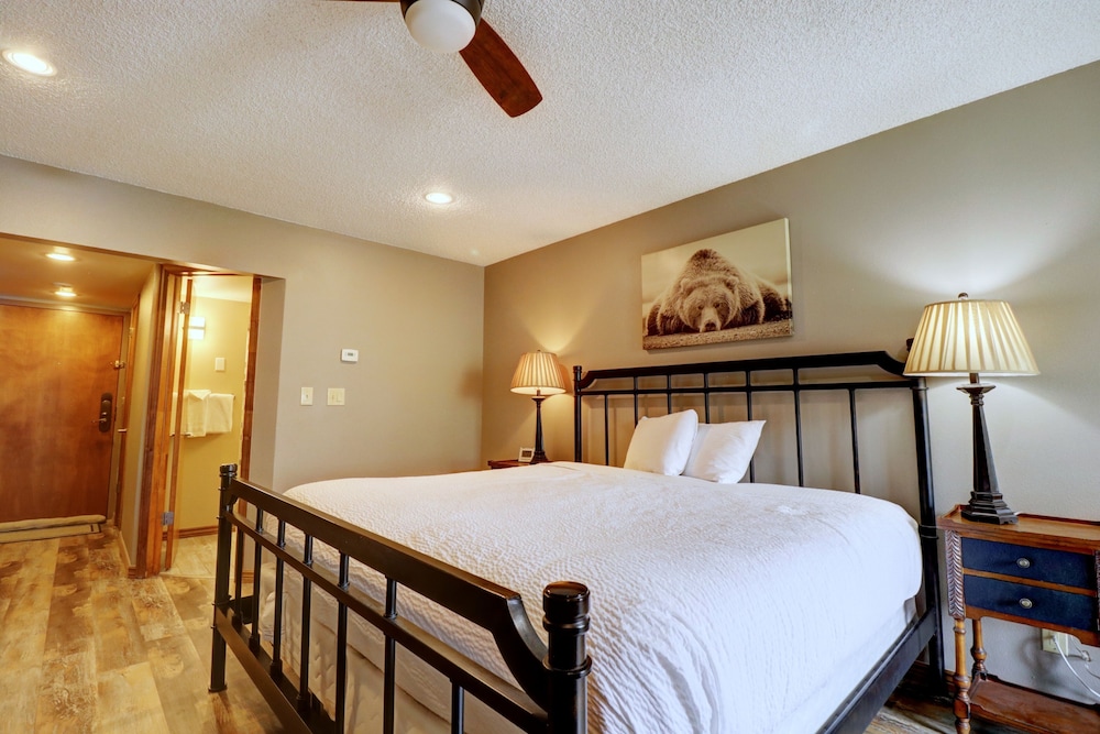 SkyRun Copper Mountain Resort Vacation Lodging