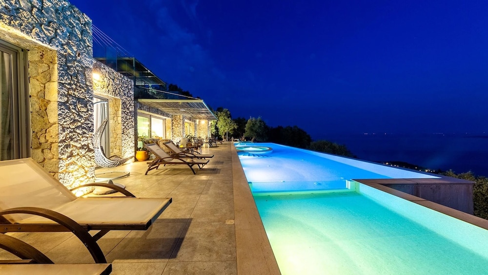 Villa Summer Wine by White Dream Villas