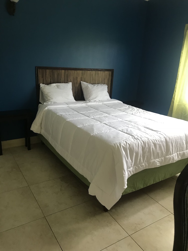 Kingston Paradise Place Rooms