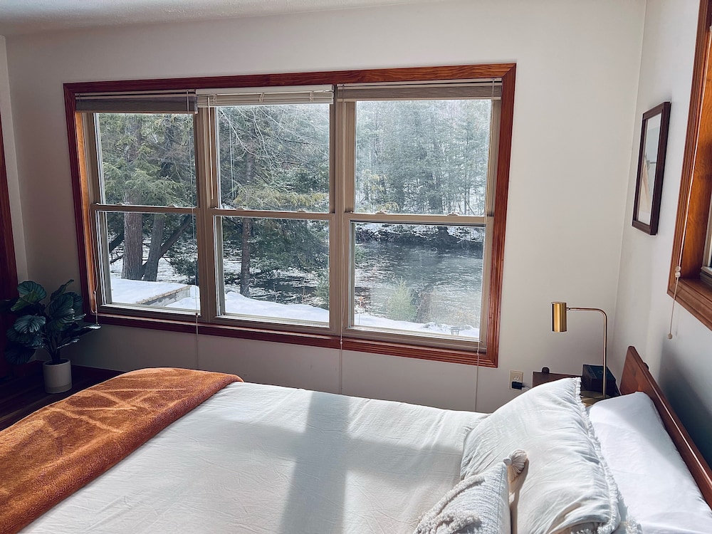 Firefly Lodge Boardman River Hot Tub Woodstove