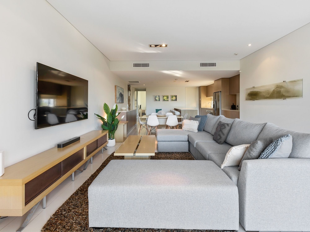 Luxury Apartments on Bells Boulevard