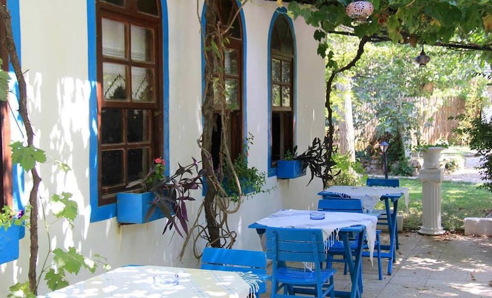 Yakamoz Otel - Image 16