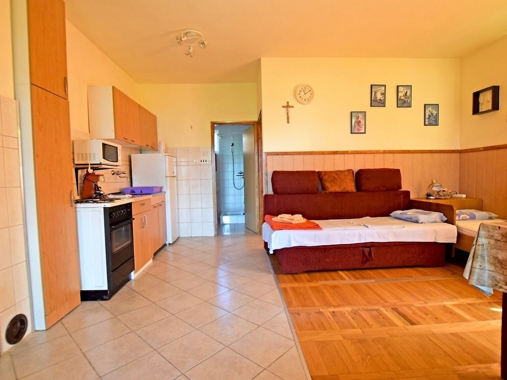 Mari - 30m From the sea - A3 view 3
