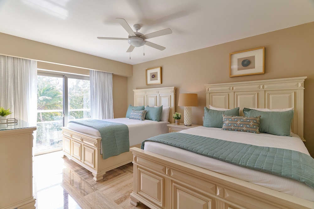 Costa Atlantica Beach Condos