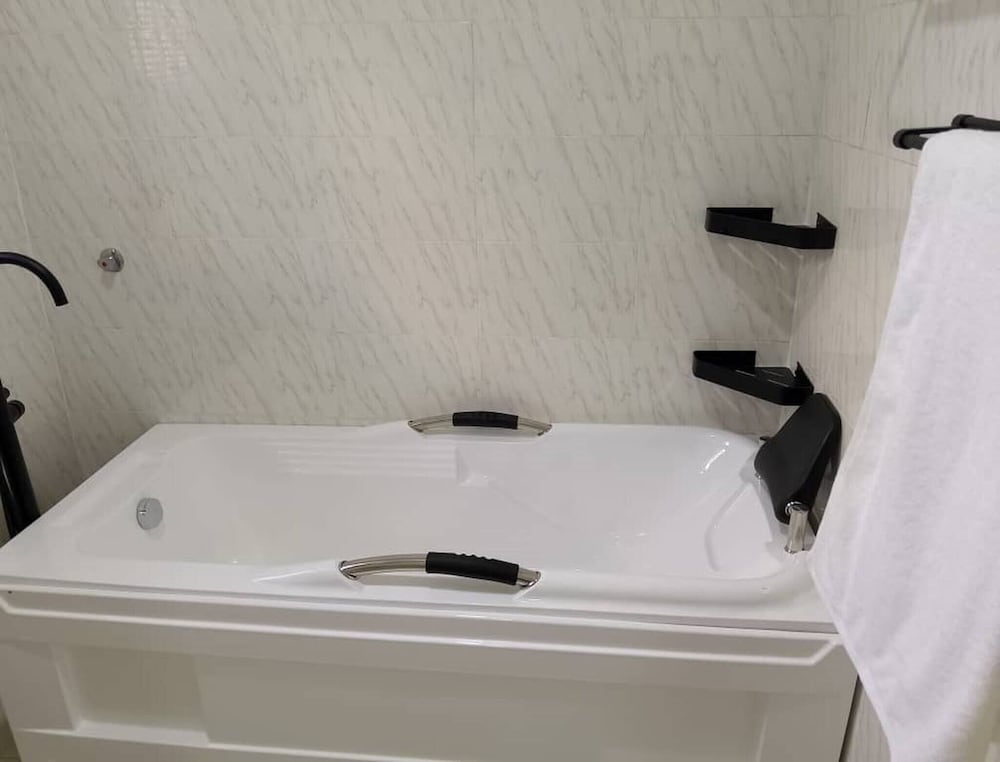 Spacious 3BR Apartment in Adentan With City Views