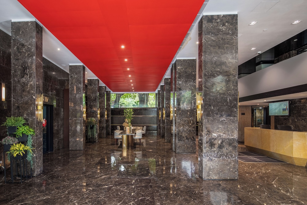 CNHOL RADIENT HOTEL
