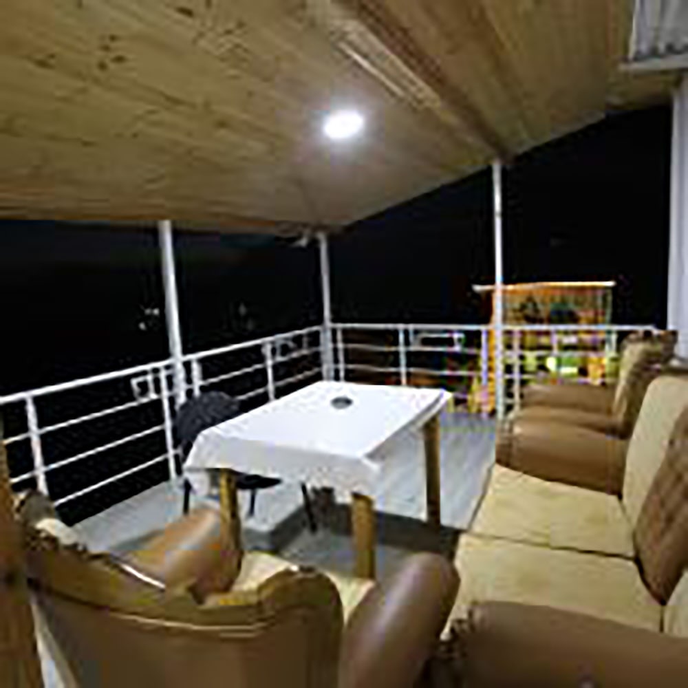Vila Riza Veliu