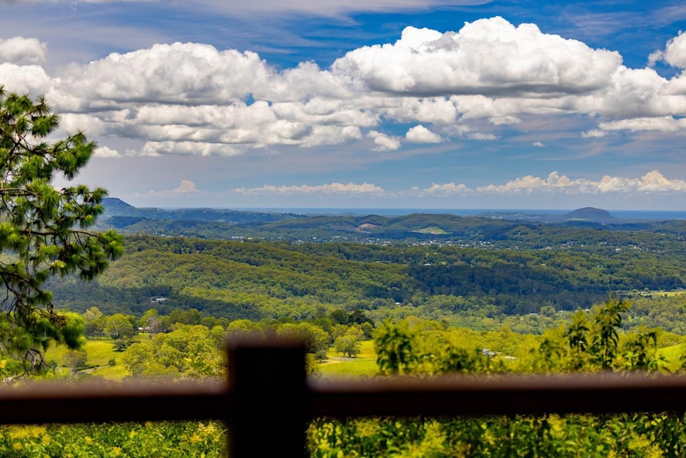 Treetops Seaview Montville