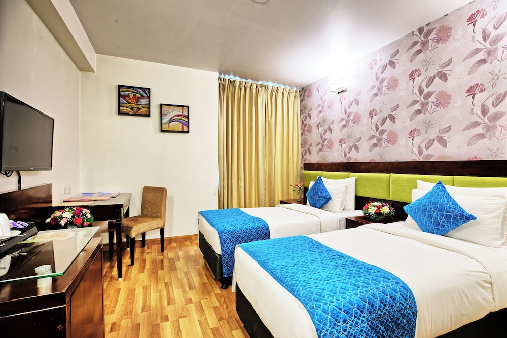 RoseMallow Hotel New Delhi view 5