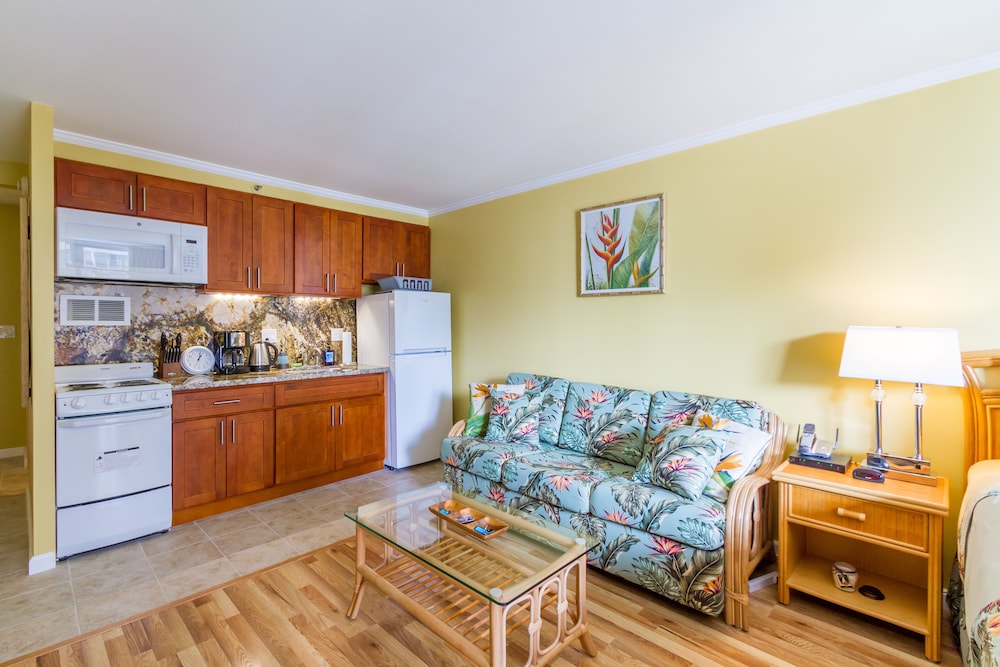 Tropical Studios at Marine Surf Waikiki