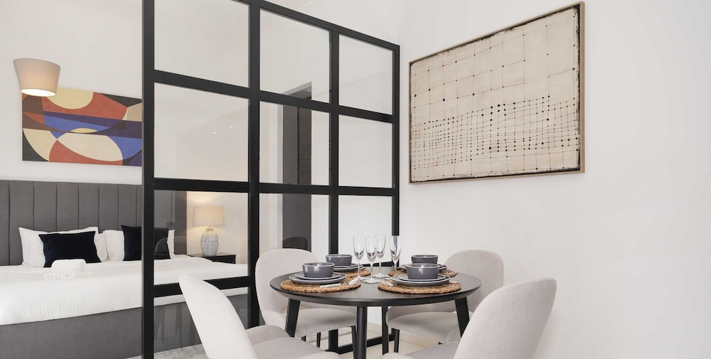 LUX The Cayan Superior Suite 2