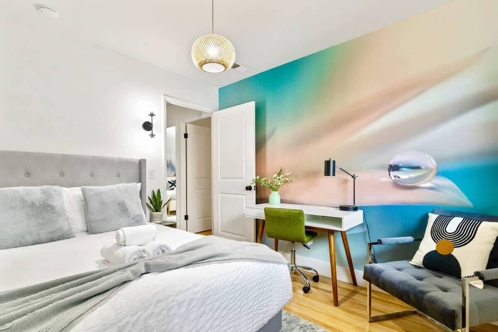 @ Marbella Lane - Stylish 4BR w/ Revitalizing View