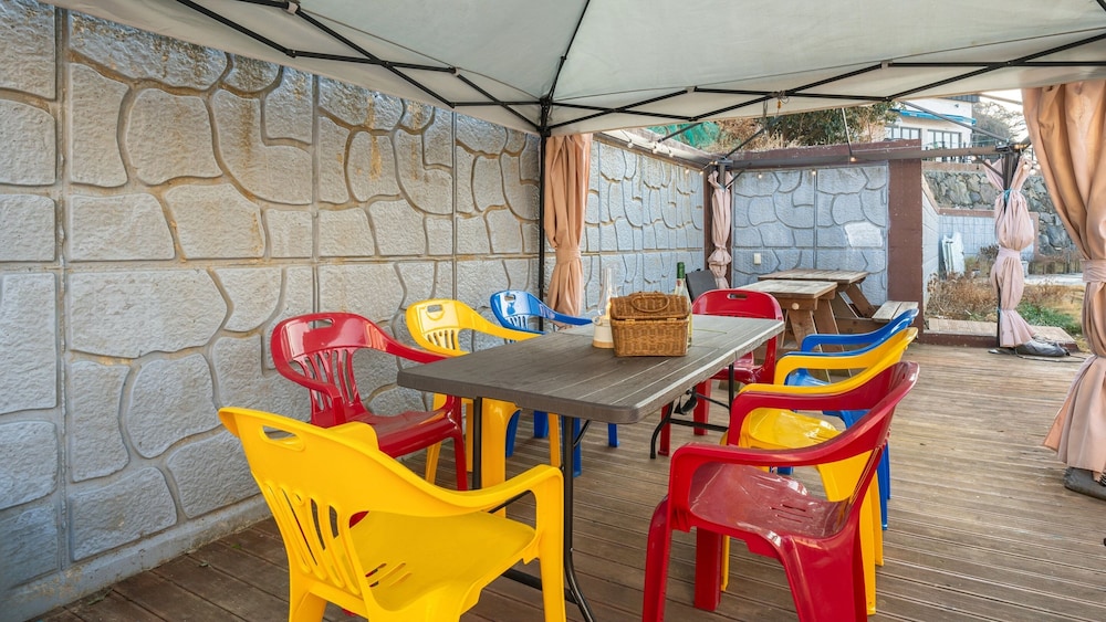 Yeosu La Rosa Private Pool Villa Pension