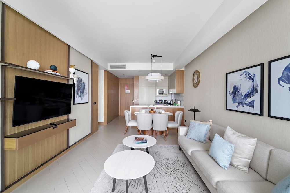 2BR Pool with Burj Khalifa View