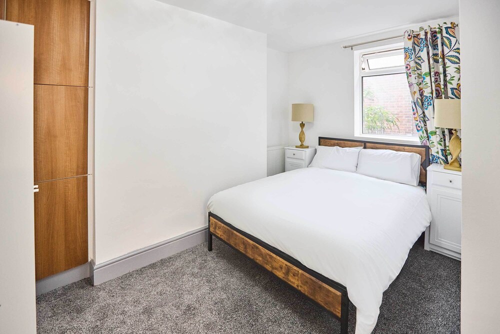 Host Stay Emporium Apartment A
