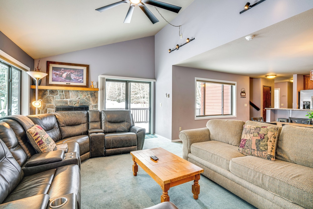 Home w/ Mtn Views in Frisco: Near 3 Ski Resorts!