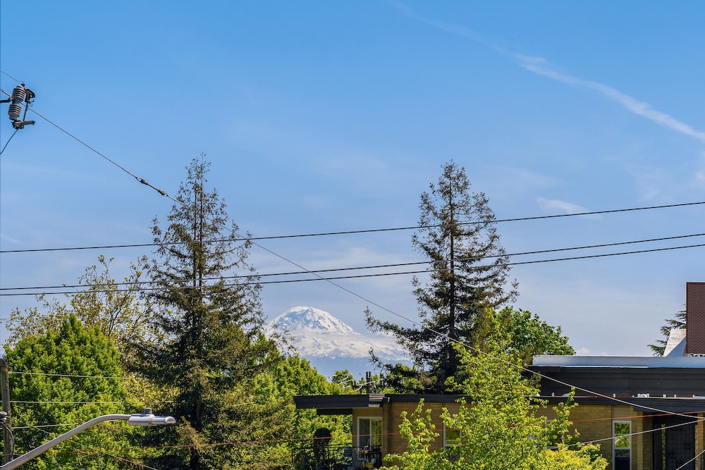 Seattle Vacation Home: The Vineyard