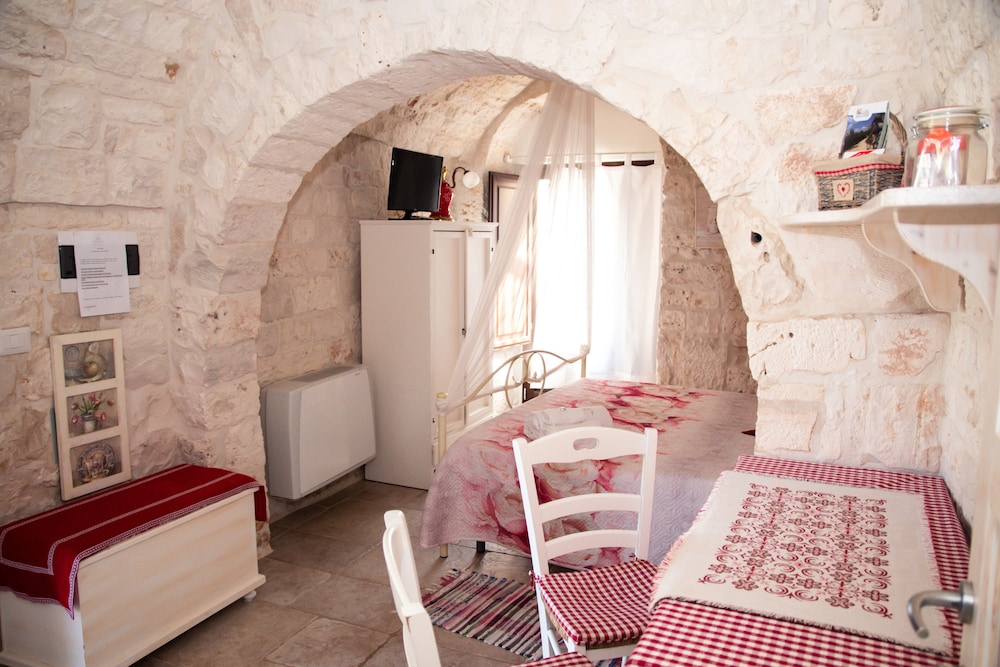 Trulli Donna Isabella