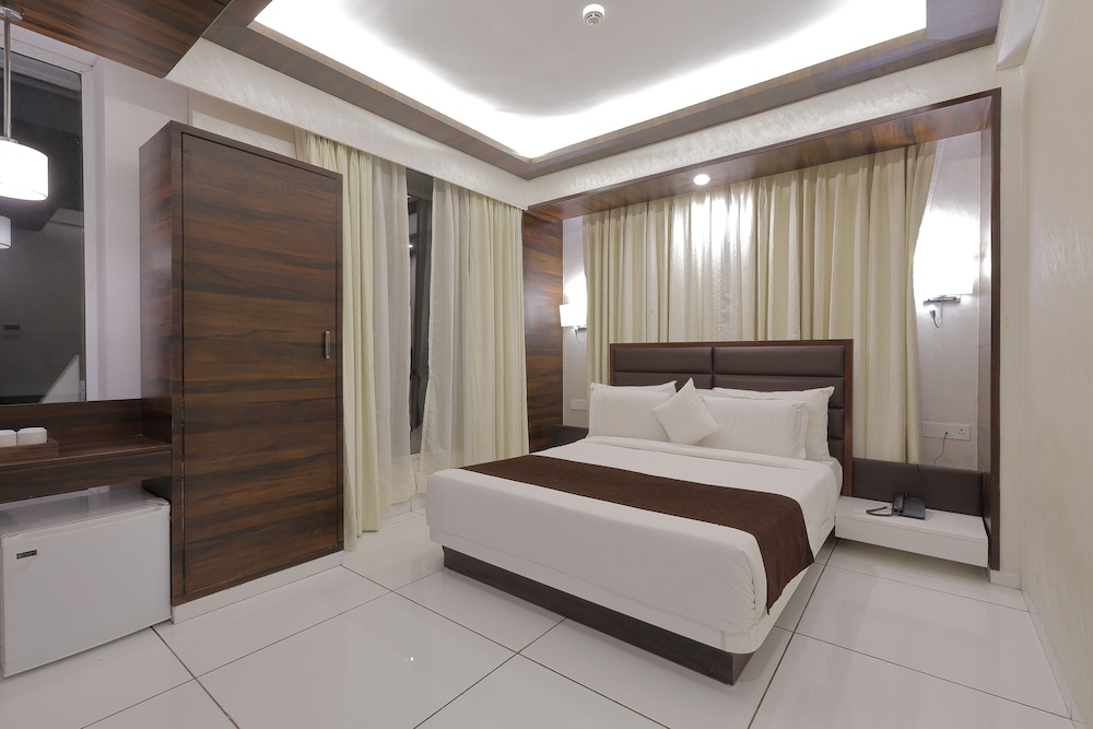 Hotel Silver Heights