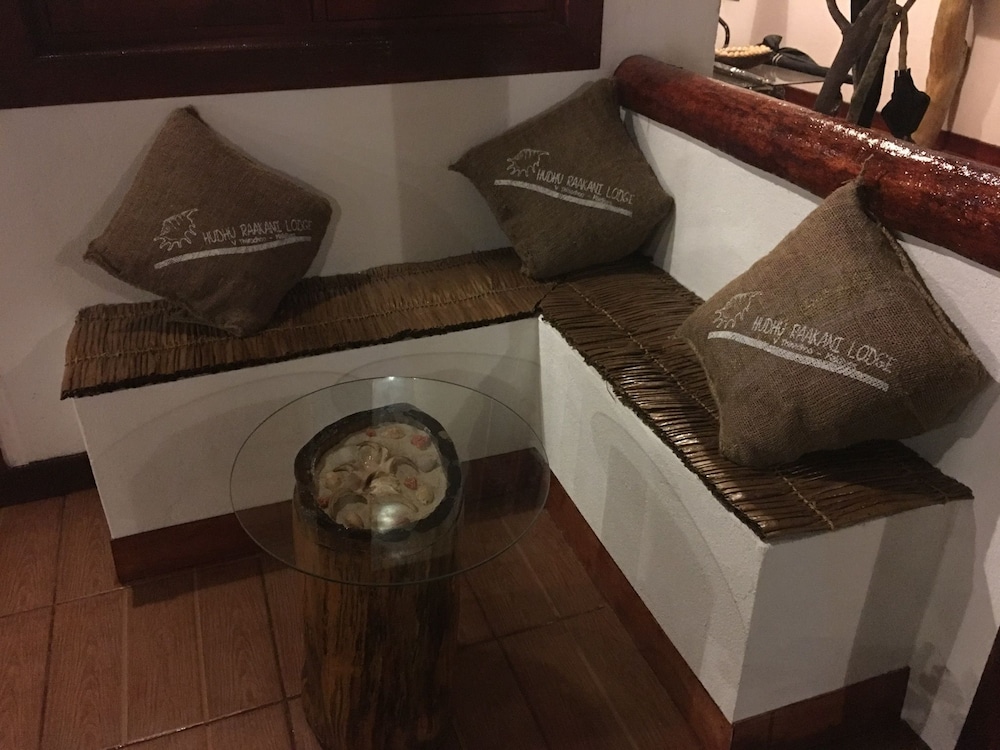 Hudhu Raakani Lodge