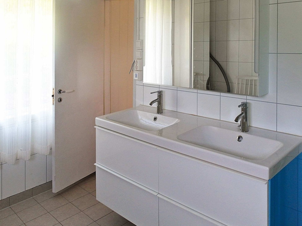 Holiday Home in Arnøyhamn view 4