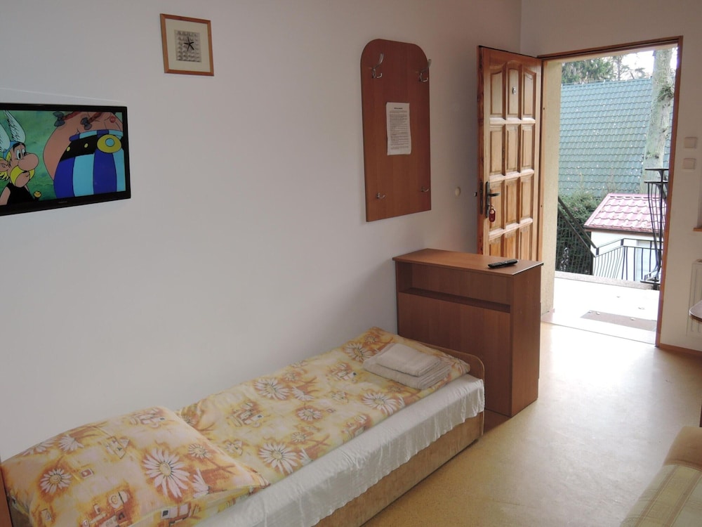 Lovely Holiday Home in Pobierowo for 20 Persons view 4