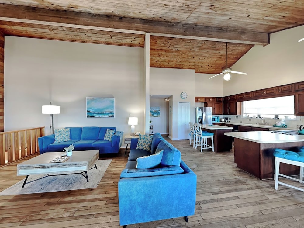 Dreamview by Distinctive Beach Rentals