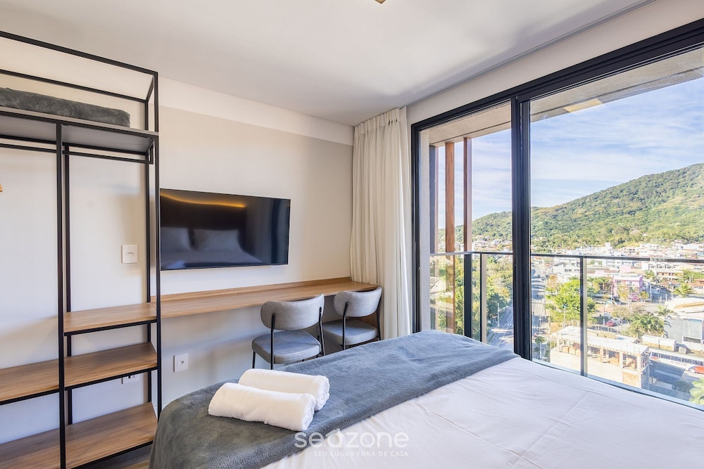 Studios in a Seaside Building, Close to Beto Carreiro at Penha Spot - Psob