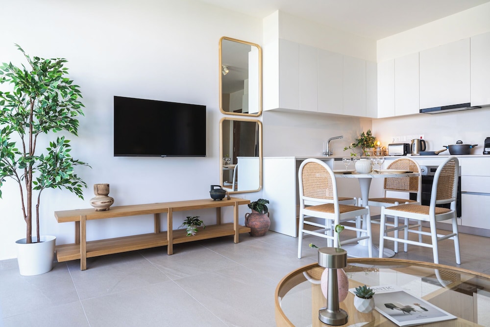 Jas Living Apts & Balconies in Larnaca
