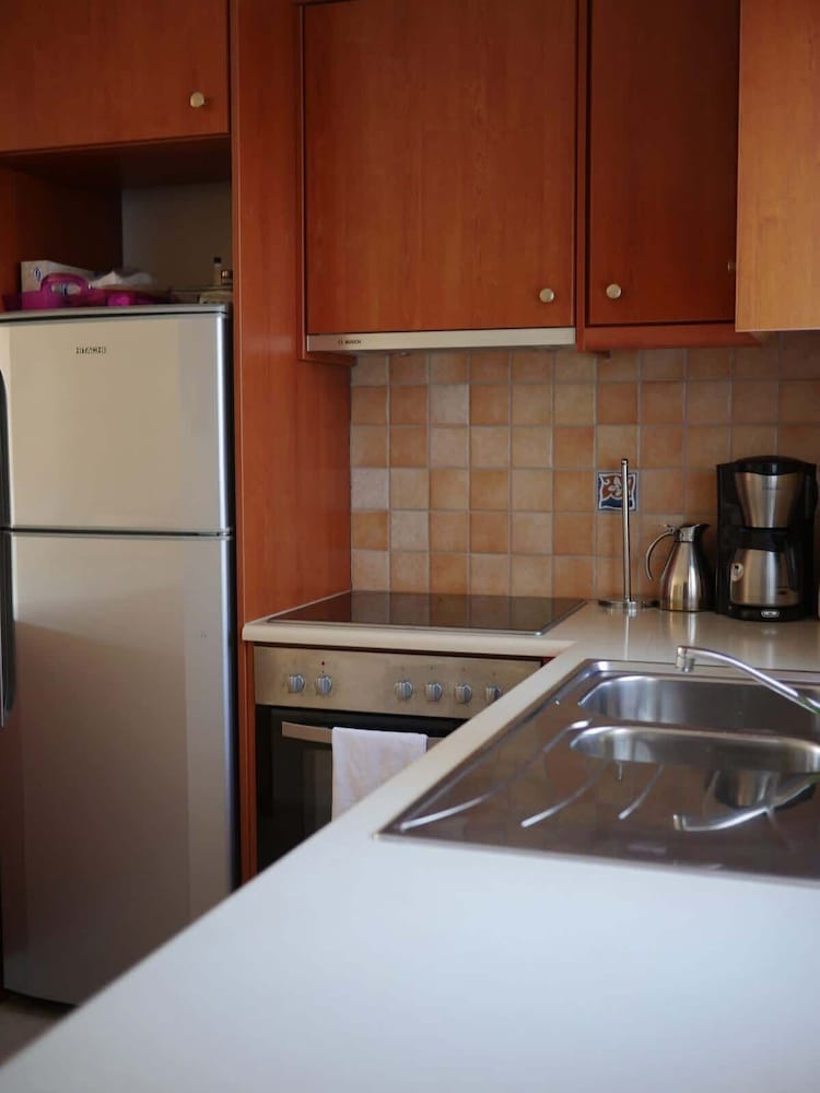 Cassiopeia 1BR Apt on Beach with Pool
