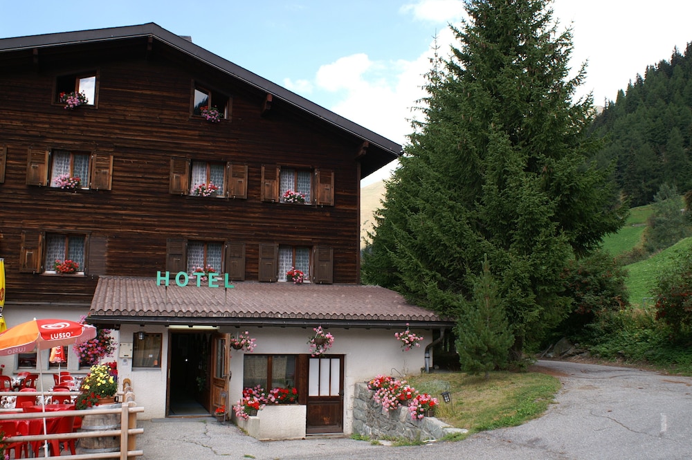 Motel du Bivouac Napoléon view 2