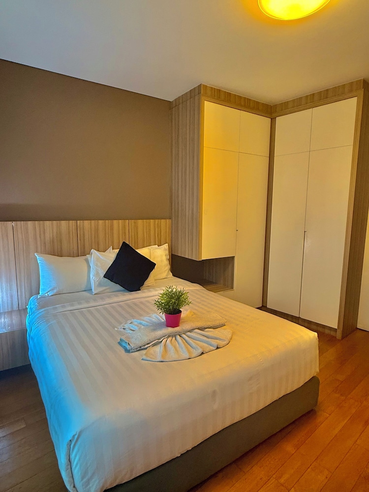 Vortex suites klcc