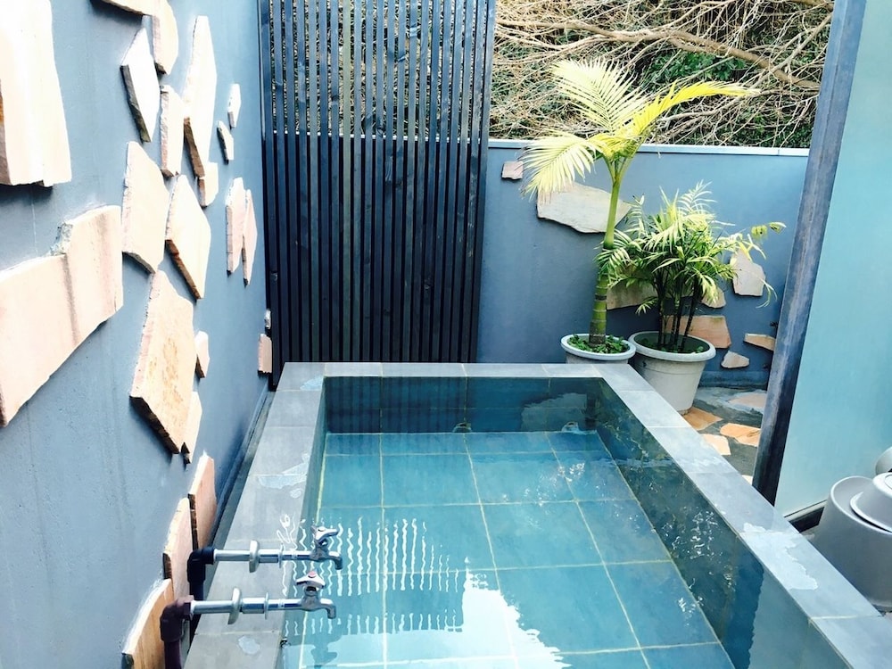 Beachside Inn Shirahama