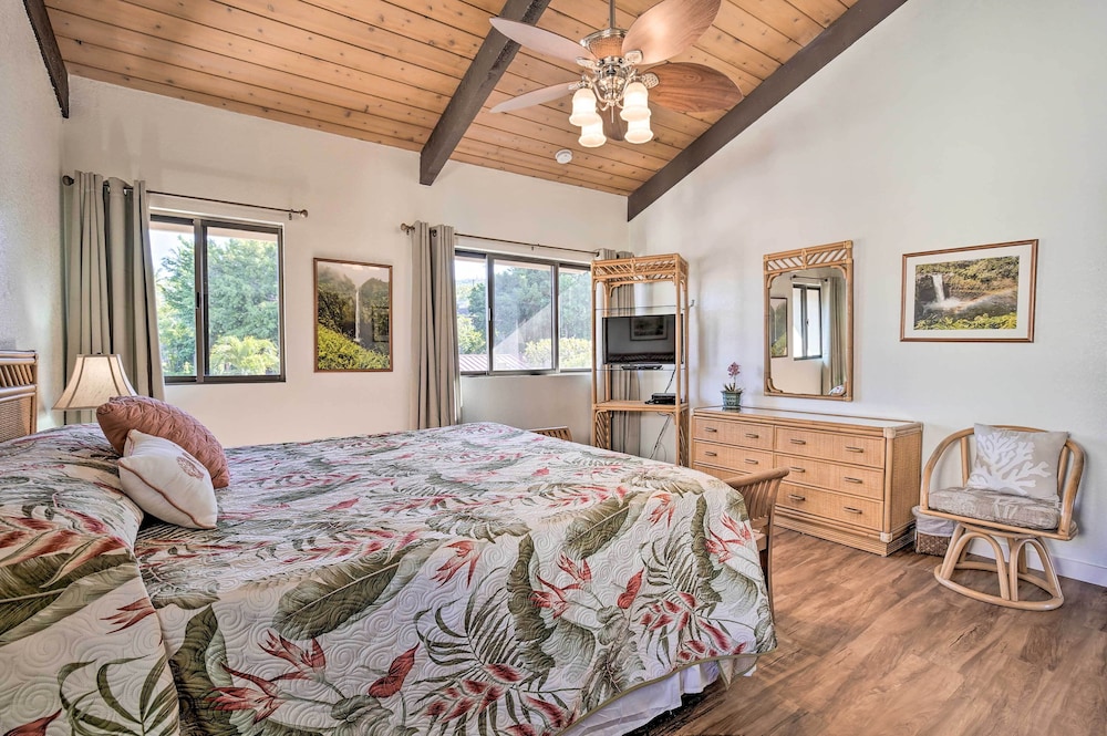 Kailua-kona Condo w/ Resort Amenities Access!