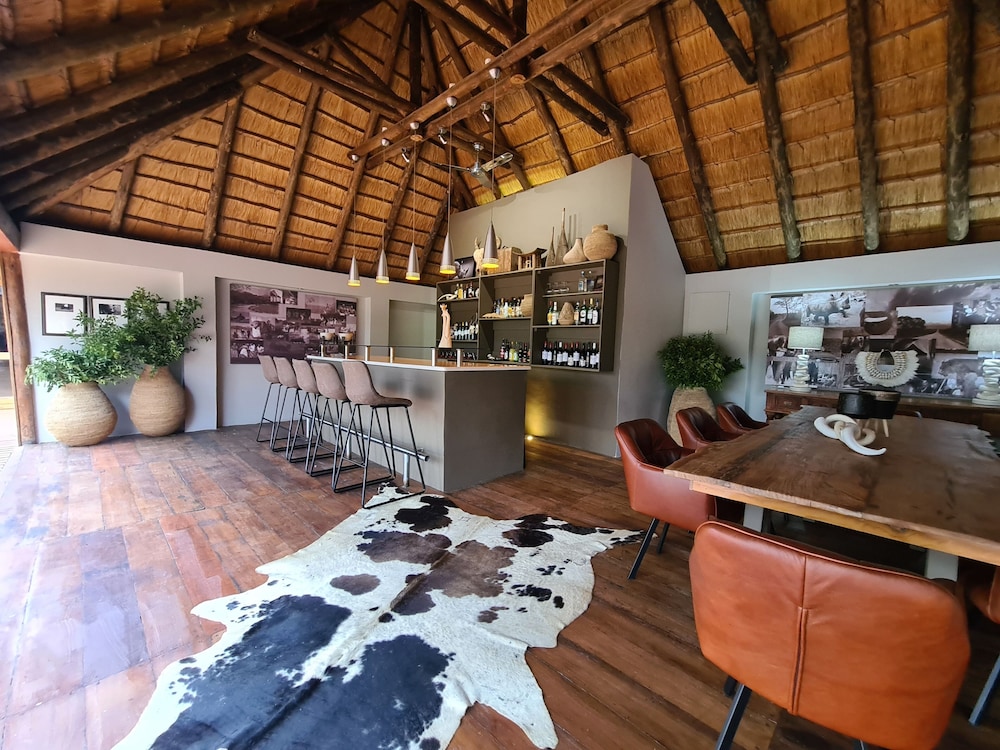Karongwe - River Safari Lodge