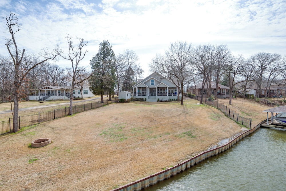 Dock & Lake Access: Gem on Cedar Creek Reservoir