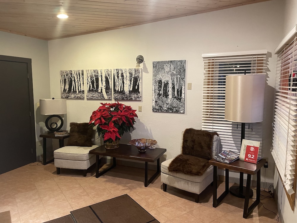 Valley Hi Motel - Near Winter Park Visitor Center