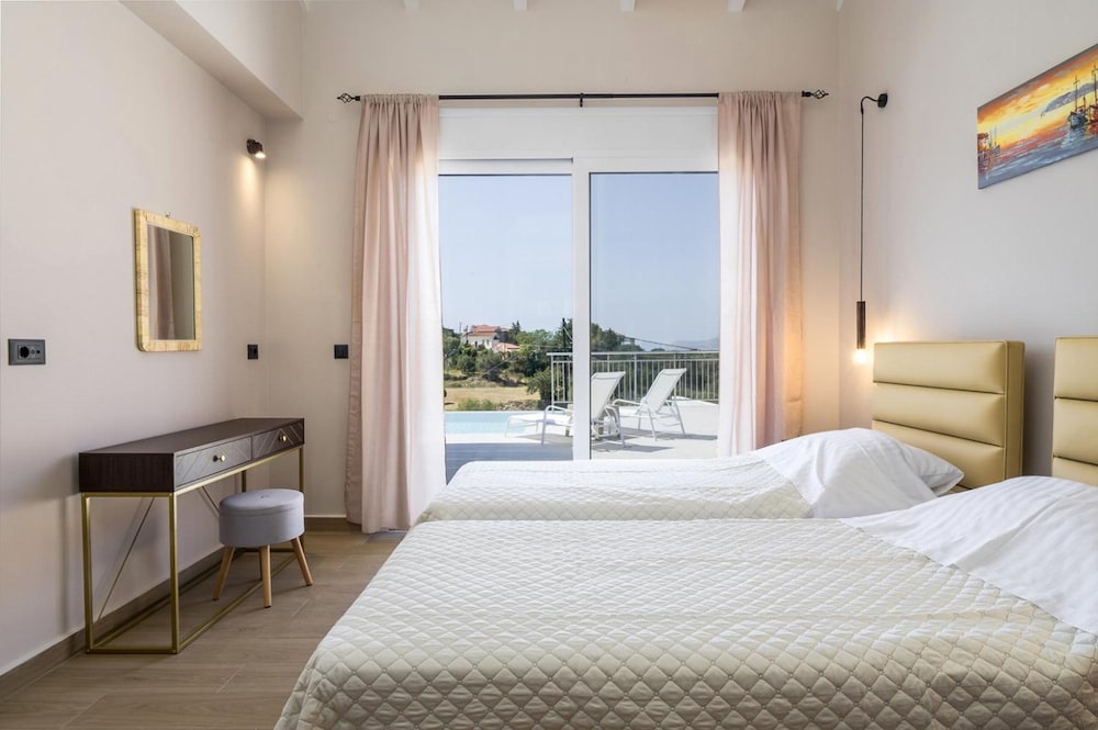 Casa di Pietra With 2 Bedrooms and 3 Bathrooms