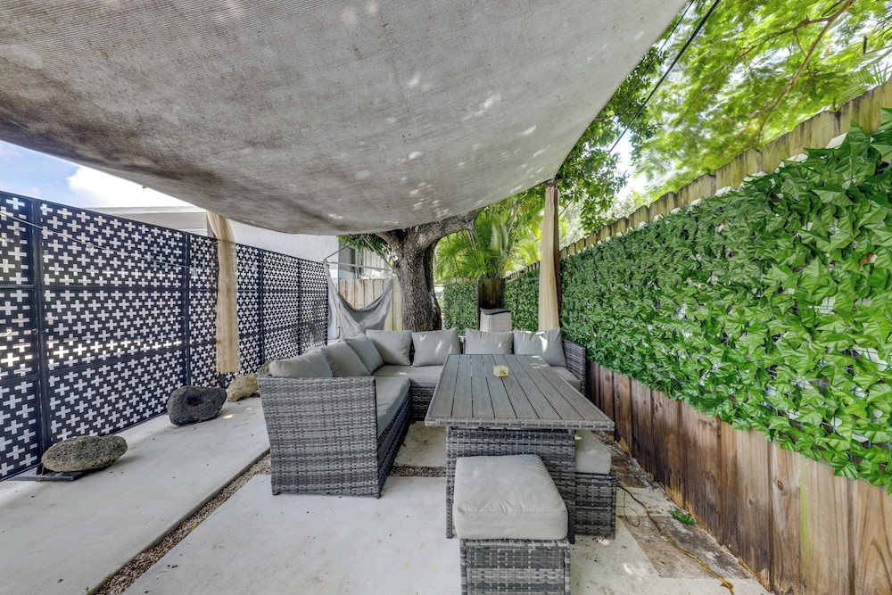 Private Oasis in West Park Near the Beach!