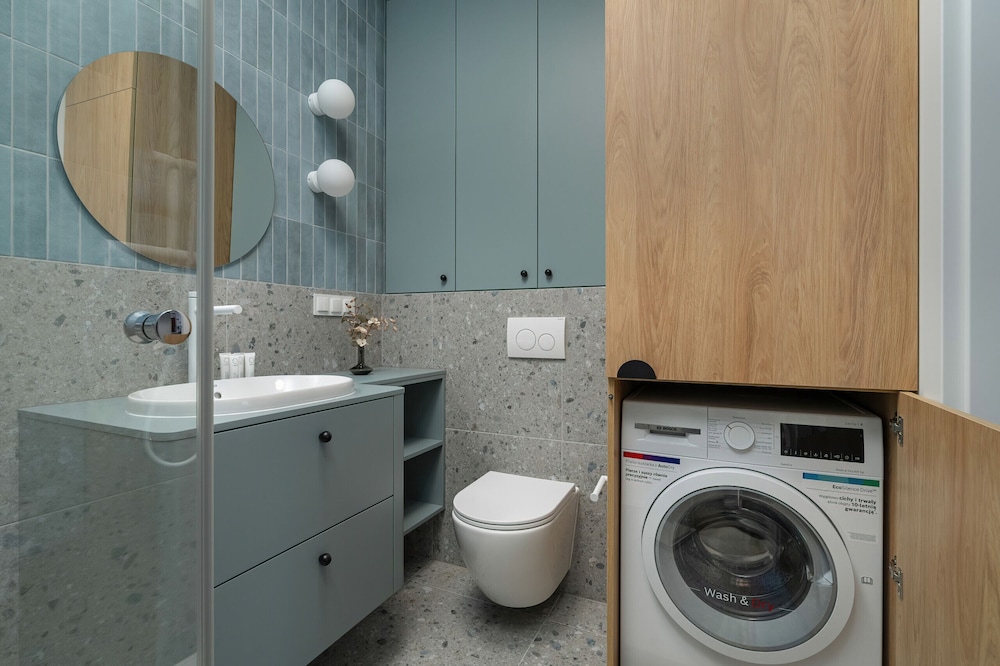 Unique two Bedroom Apartment by Renters