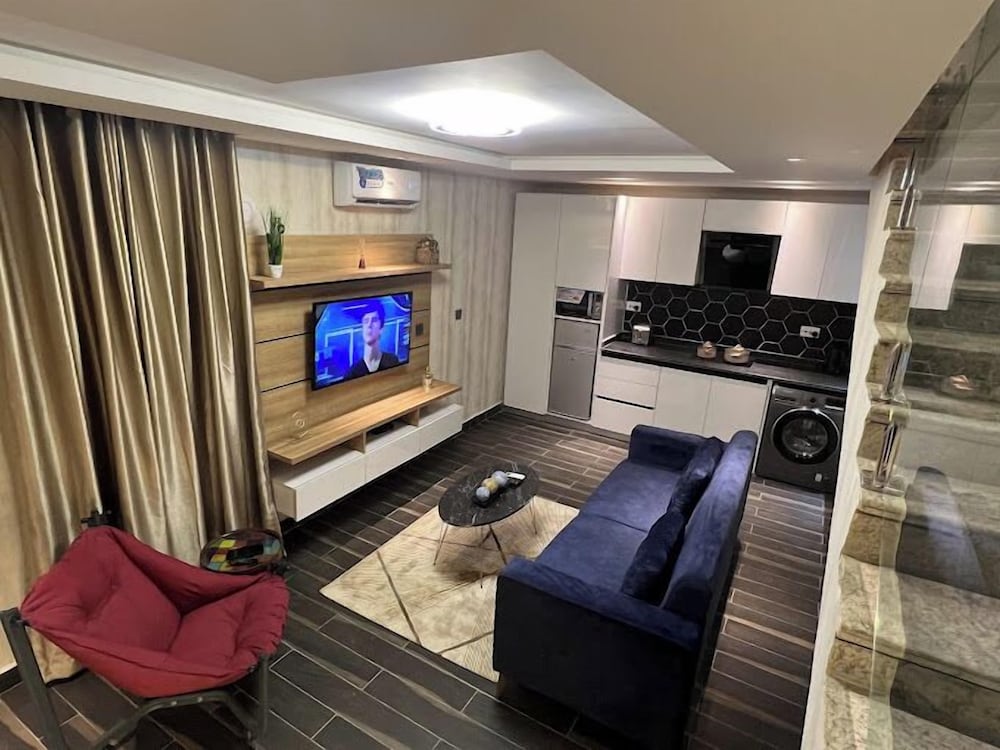 CASA Apartments and Suites
