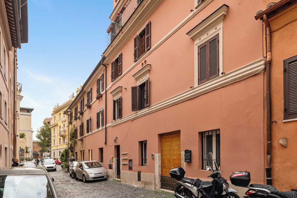 Via della Luce Apartments
