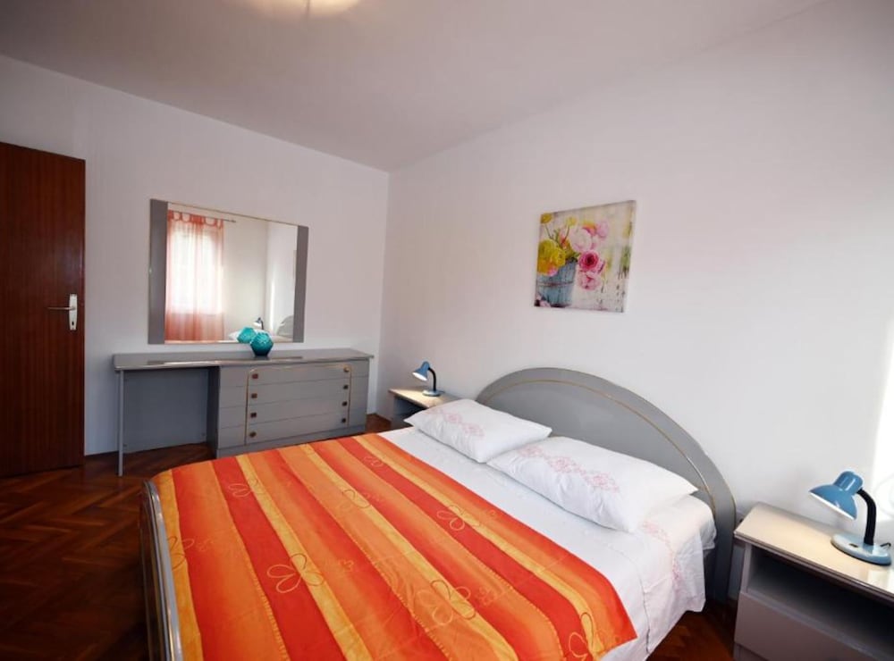 Apartments Mihovilovic