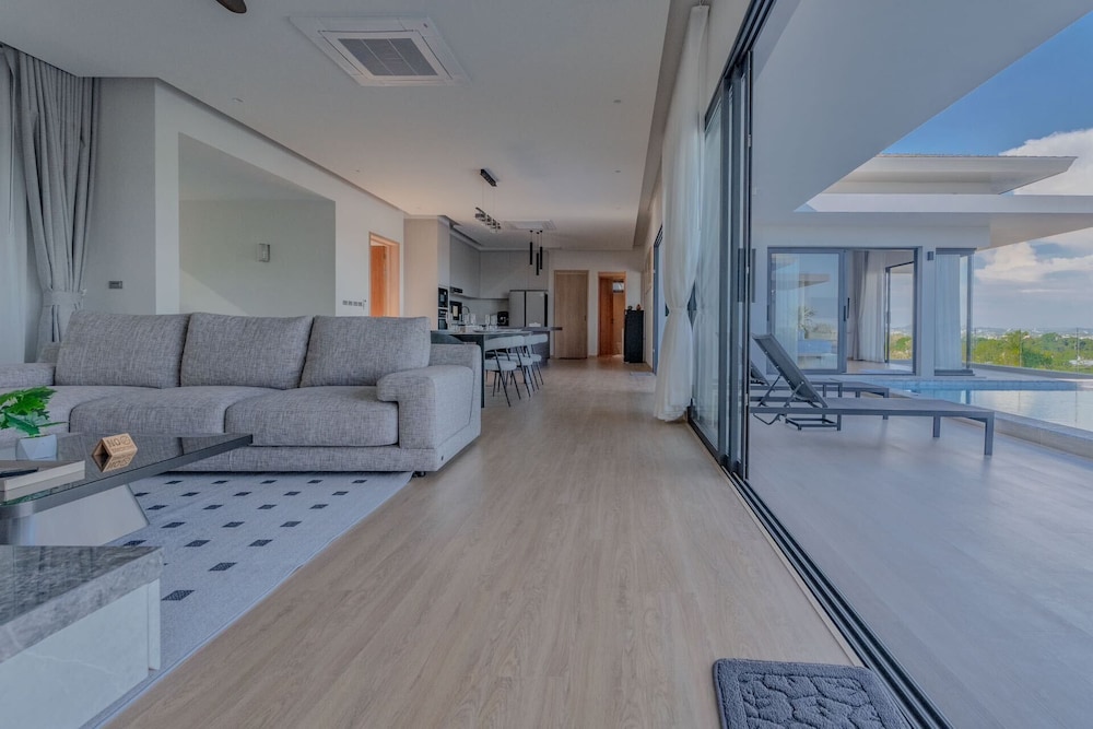The Salin Seaview Villas