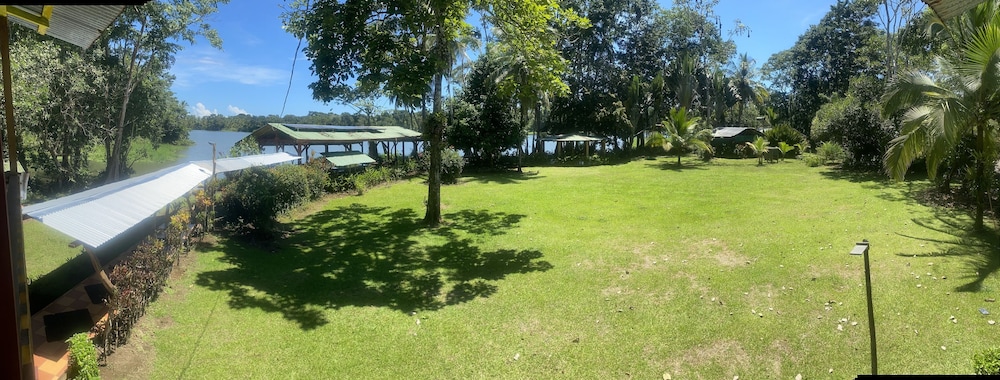 Lirio Lodge